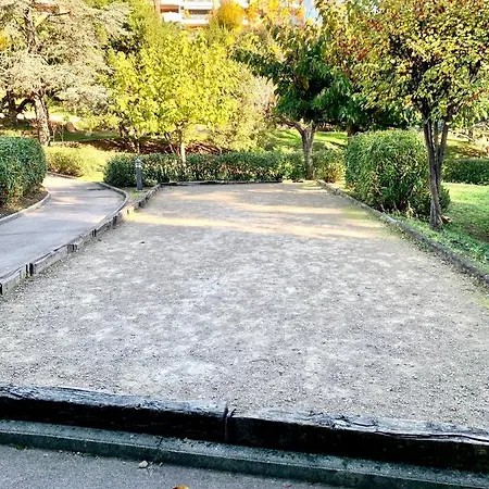 2p Garage Piscine Tennis Apartment *